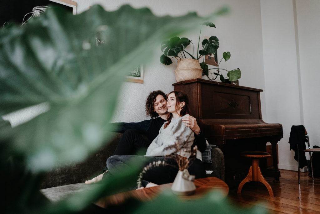 Couple Homestory Berlin Engagement Fotos