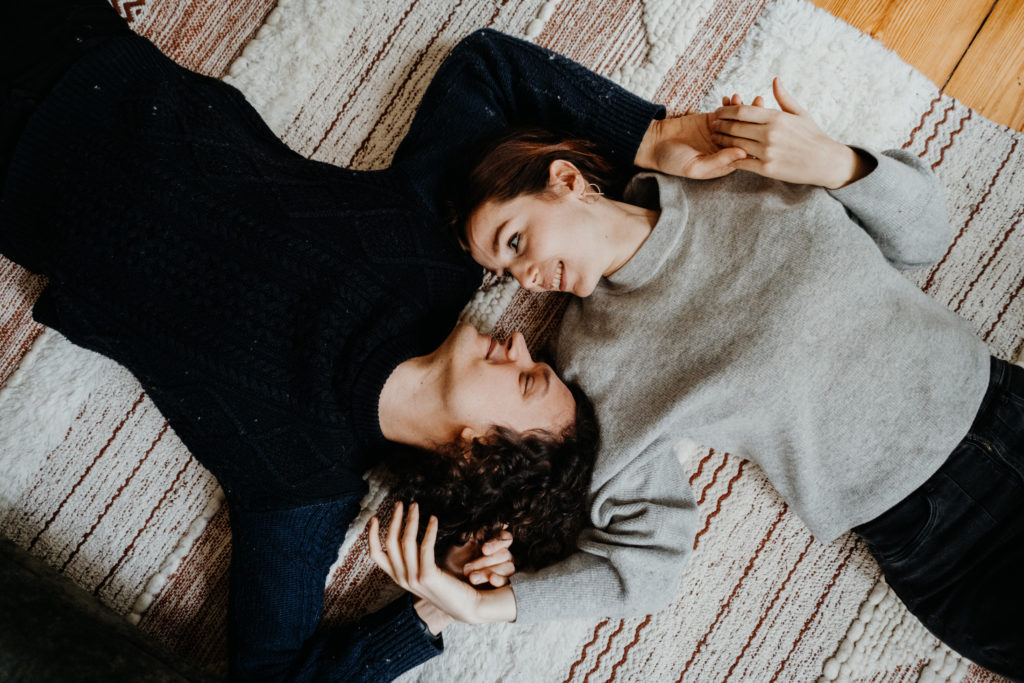 Couple Homestory Berlin Engagement Fotos